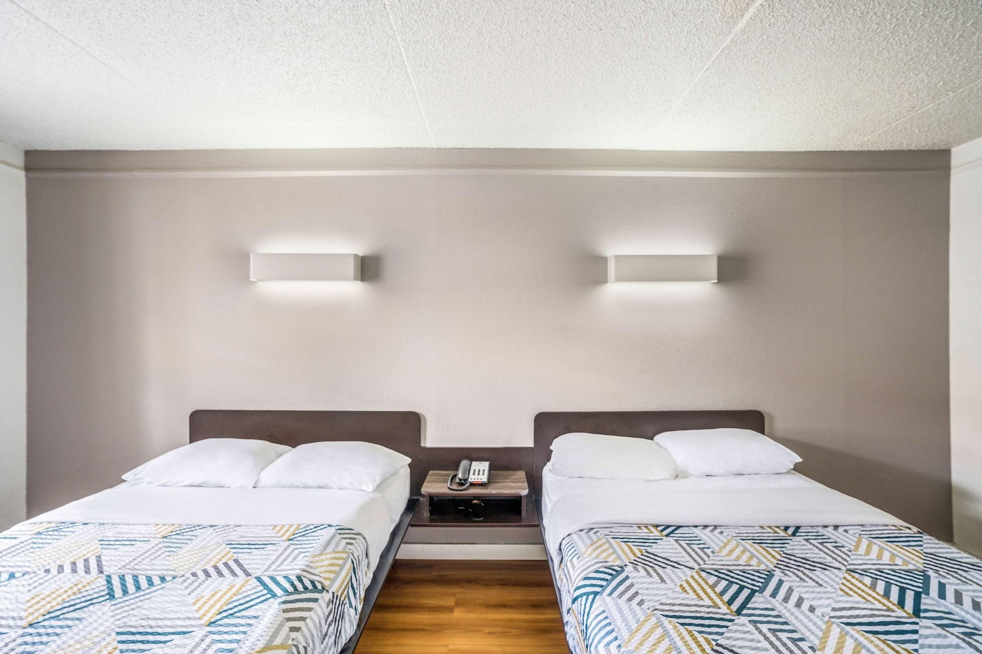 Motel 6-Dallas, Tx - Market Center Eksteriør bilde